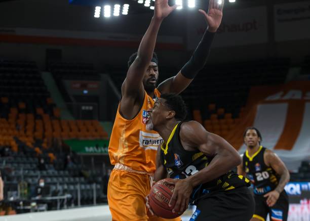 十分具有吸 十分具有吸