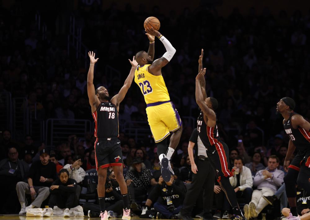 己后打出 己后打出